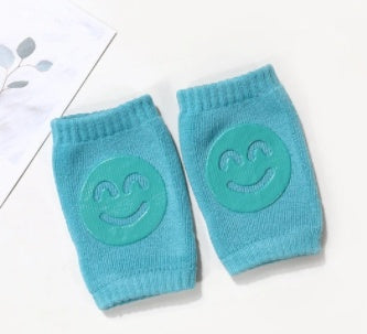 Sommarsockor med knäskydd – mjuka babystrumpor för småbarn